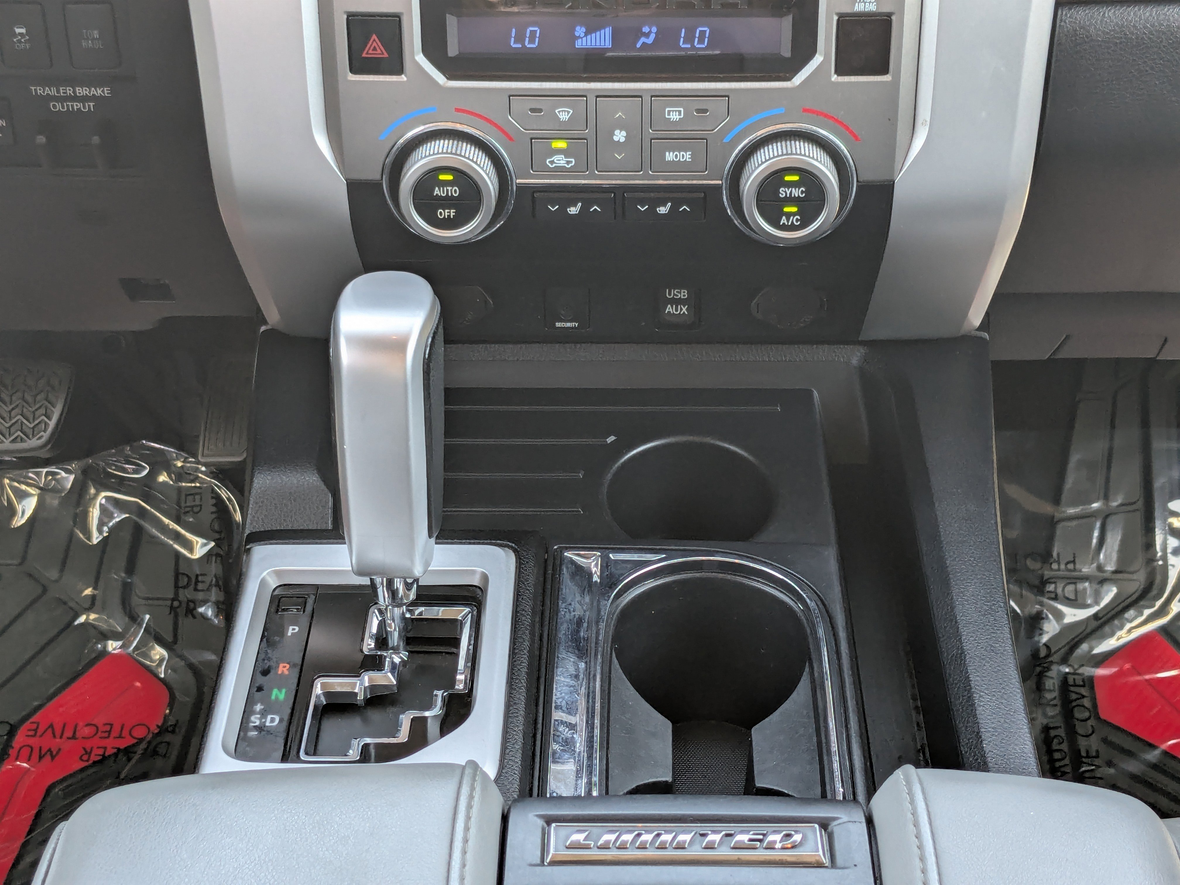 Used 2019 Toyota Tundra Limited w/ Limited Premium Package image 17