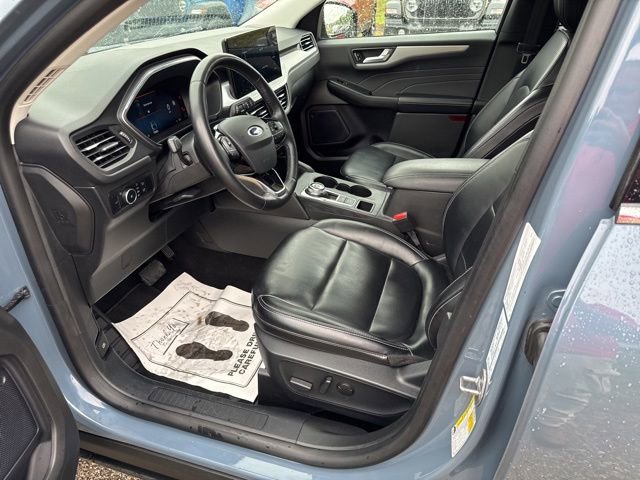 Used 2024 Ford Escape Platinum AWD/4WD image 18