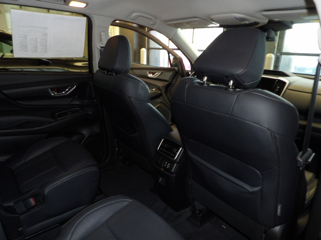 Used 2023 Subaru Ascent Limited image 16