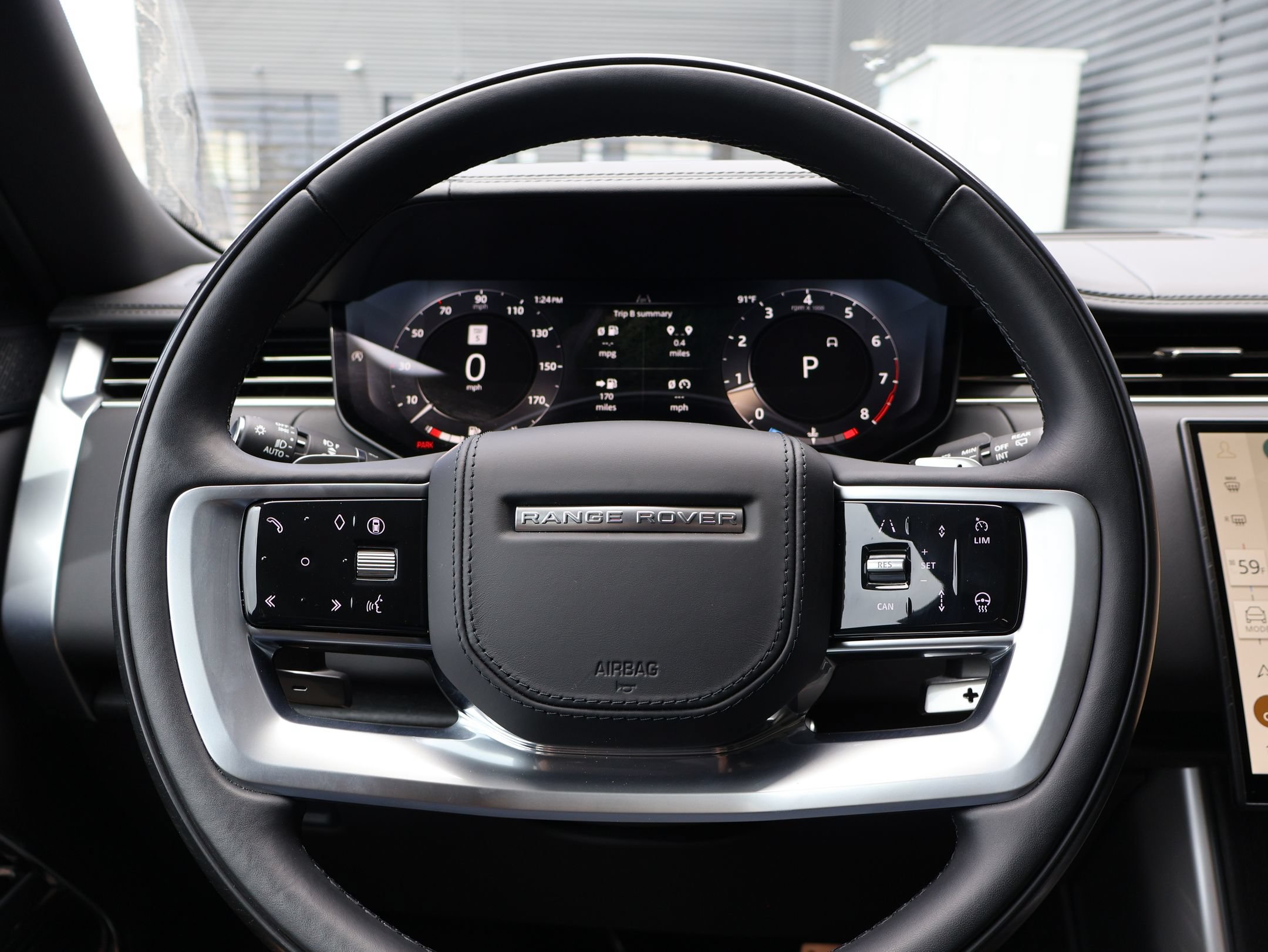 Used 2025 Land Rover Range Rover Autobiography AWD/4WD image 16