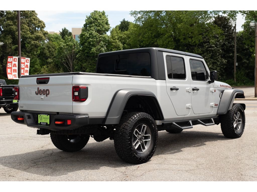 Used 2024 Jeep Gladiator Mojave w/ Convenience Group AWD/4WD image 8