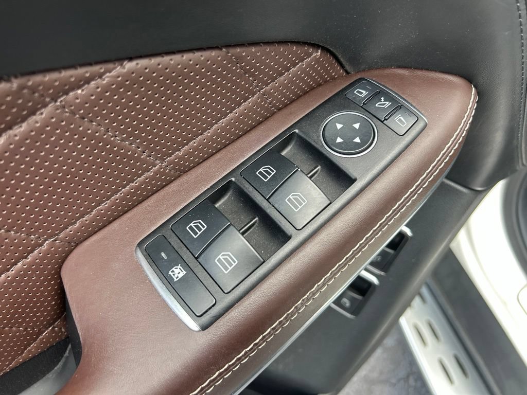 Used 2014 Mercedes-Benz GL 550 4MATIC image 17