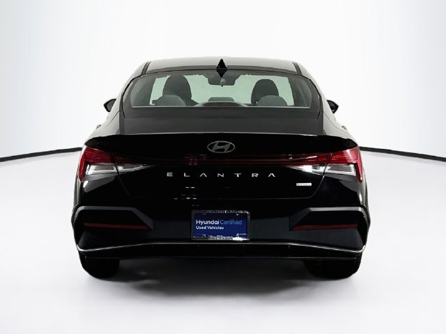 Certified 2025 Hyundai Elantra Hybrid FWD image 9