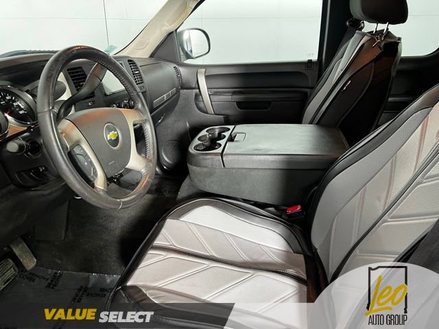 Used 2011 Chevrolet Silverado 1500 LT AWD/4WD image 9