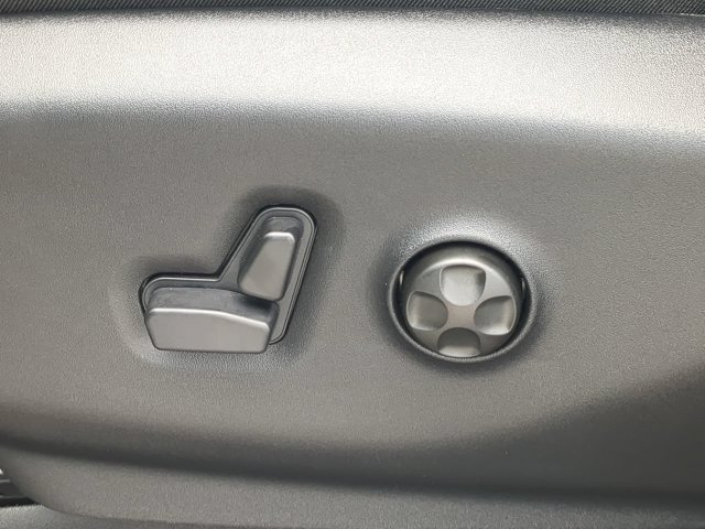 New 2026 Chrysler Pacifica Select FWD image 23