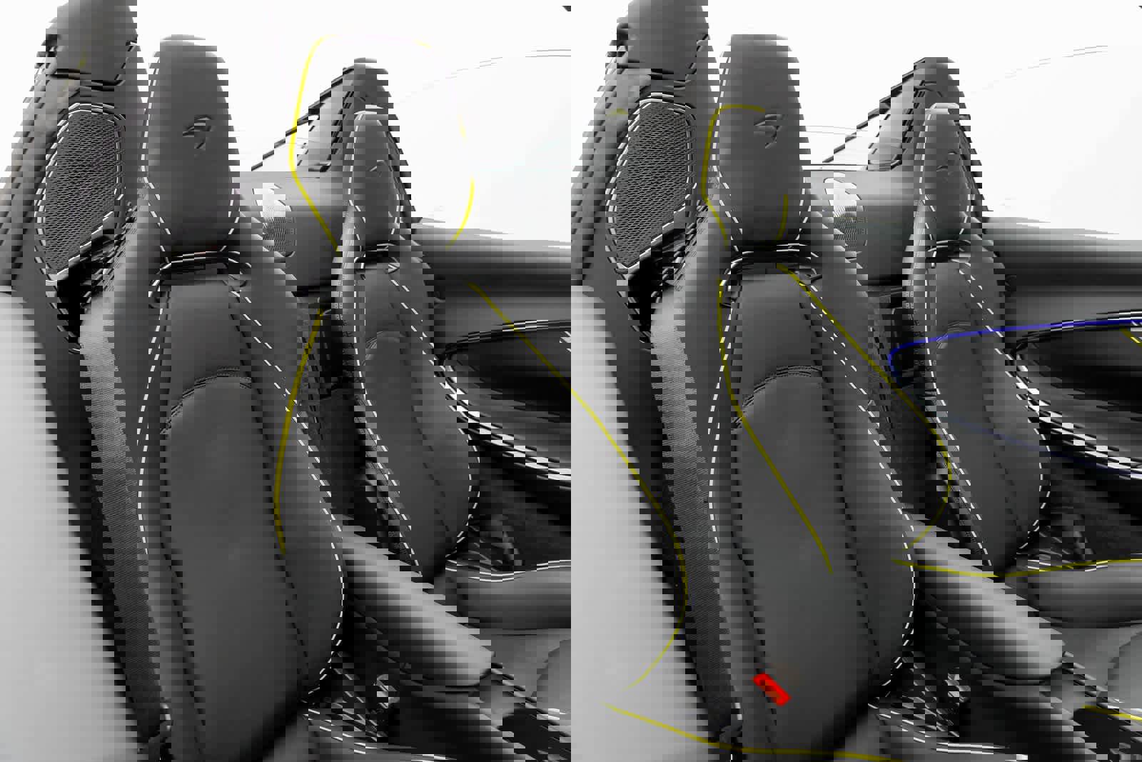 Used 2025 McLaren Artura Spider image 13