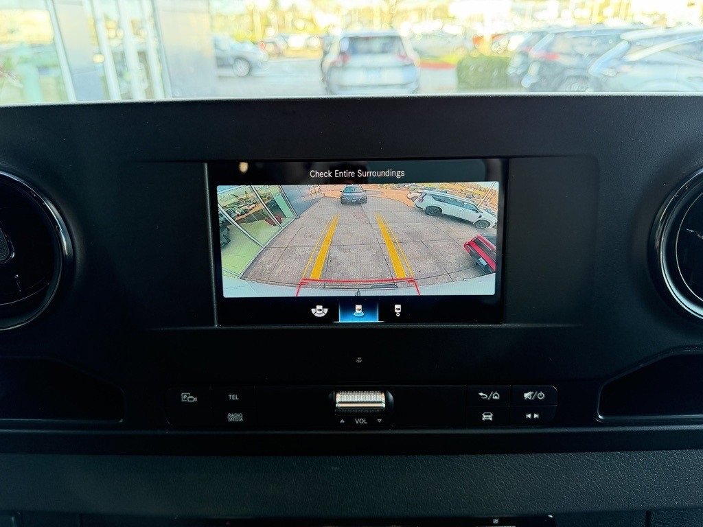 Used 2023 Mercedes-Benz Sprinter 144 Cargo image 22