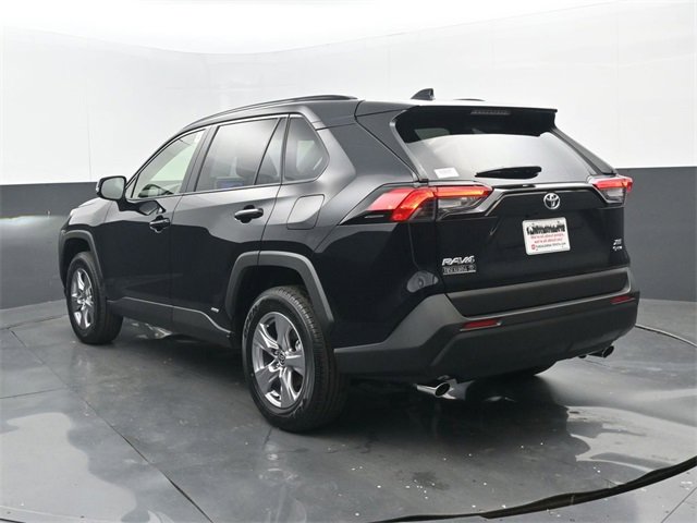 Used 2025 Toyota RAV4 XLE image 3
