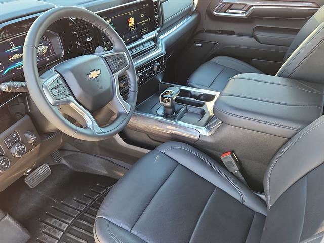 Used 2024 Chevrolet Silverado 1500 LTZ w/ LTZ Premium Package image 8