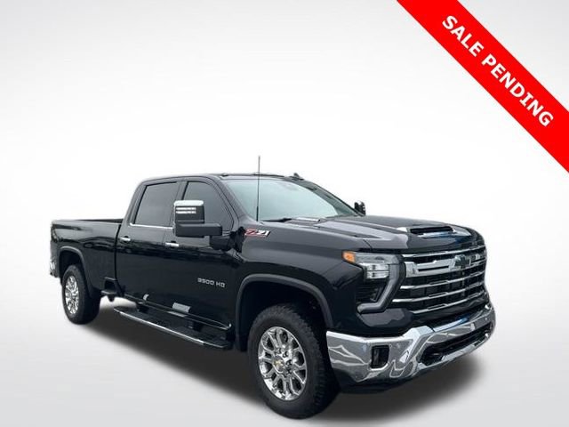 Certified 2025 Chevrolet Silverado 3500 LTZ image 1
