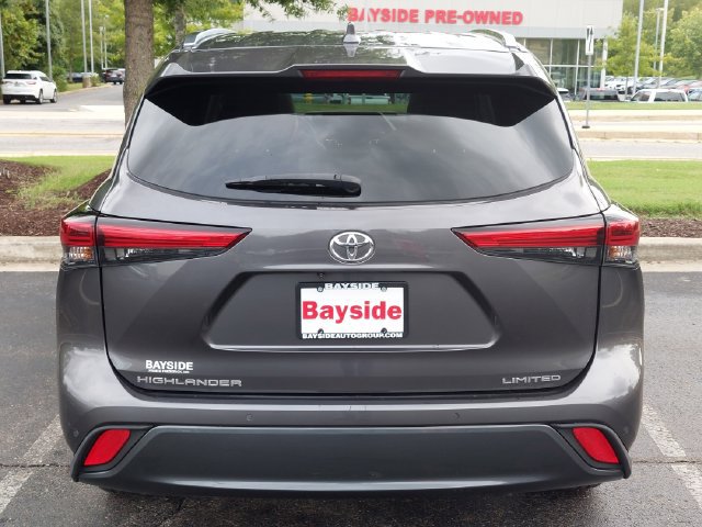 Used 2023 Toyota Highlander Limited FWD image 20