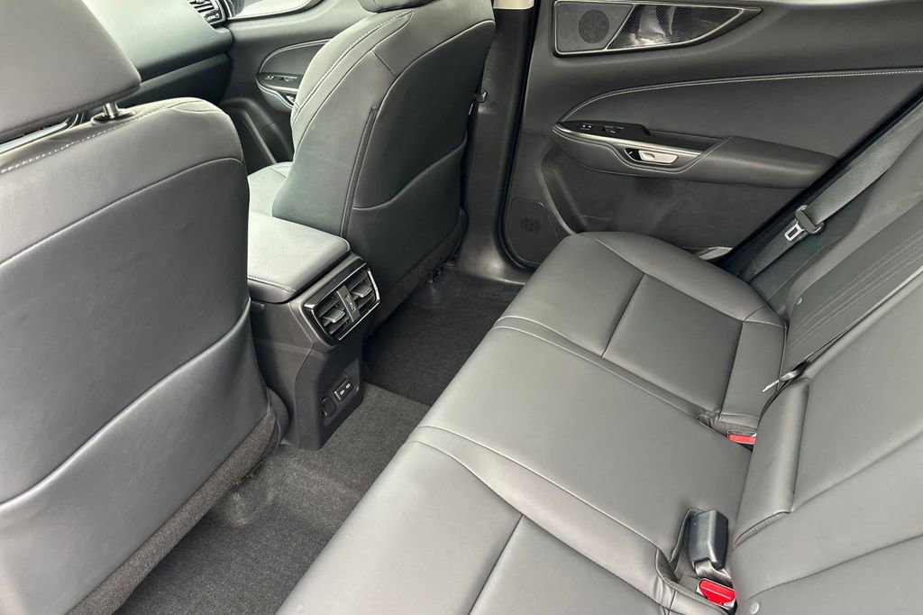 Used 2025 Lexus NX 250 FWD image 12