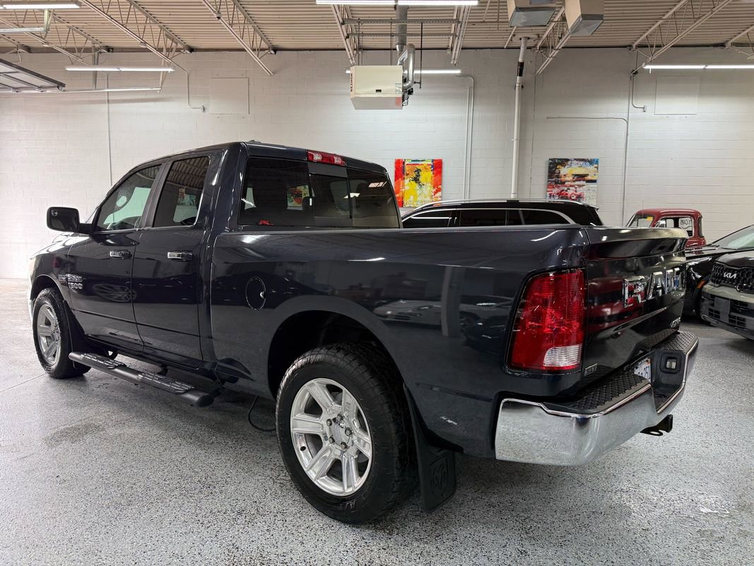 Used 2016 RAM 1500 Classic SLT image 3