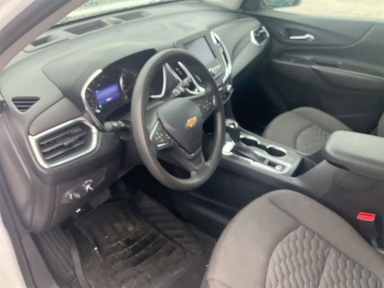 Used 2021 Chevrolet Equinox LT AWD/4WD image 11