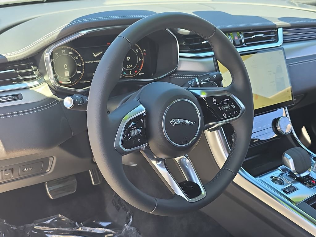 Certified 2024 Jaguar XF R-Dynamic SE AWD/4WD image 16