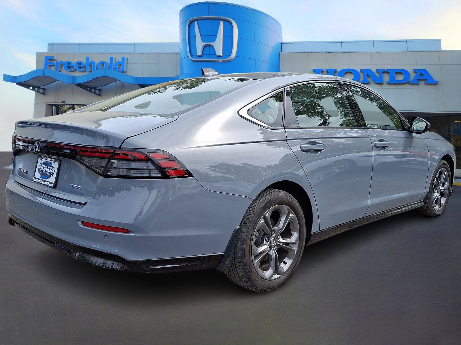 Used 2023 Honda Accord EX-L image 7