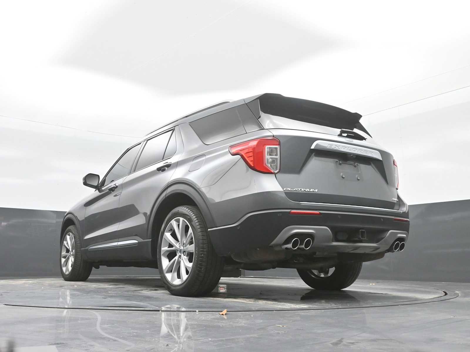 Used 2021 Ford Explorer Platinum w/ Equipment Group 601A image 29