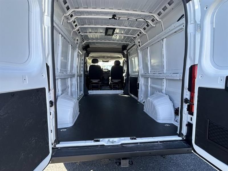 New 2026 RAM ProMaster 2500 w/ Quick Order Package 22G SLT FWD image 7