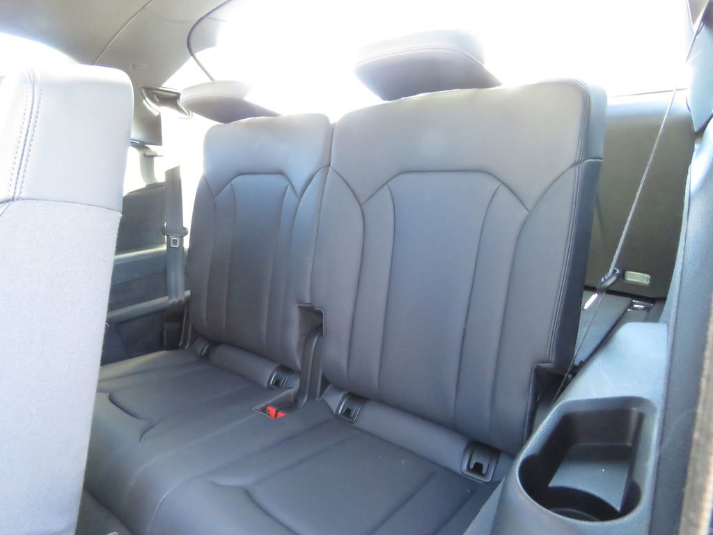 Used 2020 Audi Q7 3.0T Premium w/ Convenience Package image 22