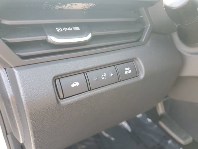Used 2024 Nissan Altima 2.5 SV FWD image 11