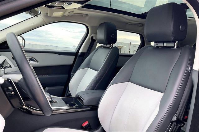 Used 2025 Land Rover Range Rover Velar Dynamic SE image 25