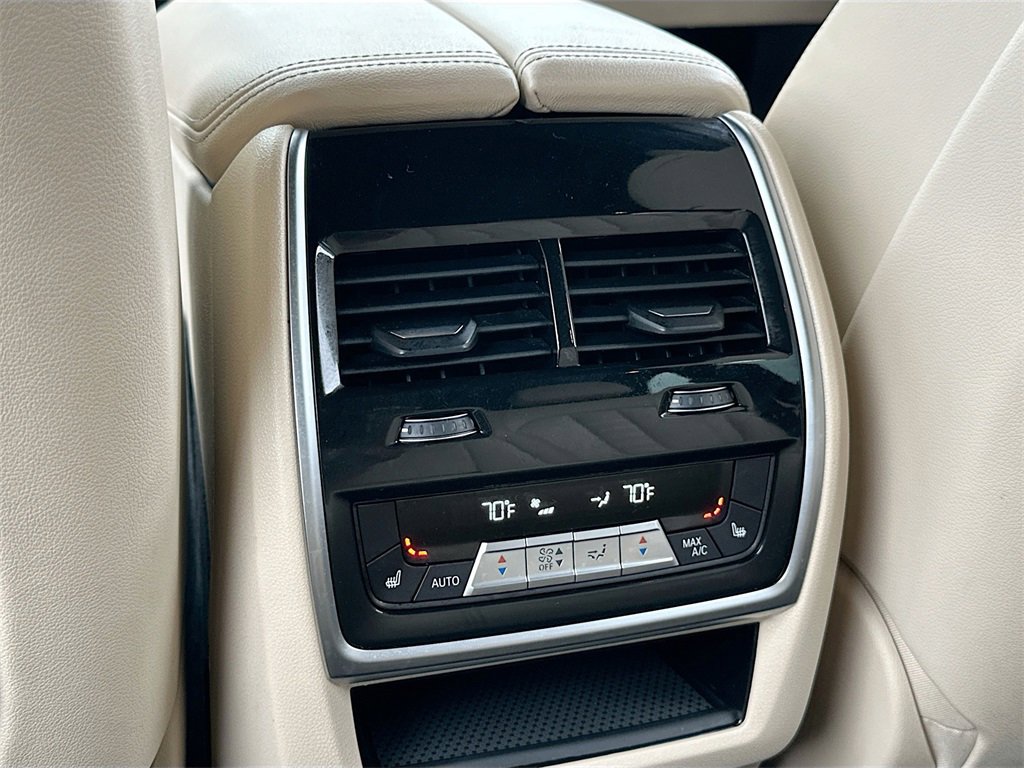 Used 2022 BMW X5 sDrive40i w/ Climate Comfort Package image 26