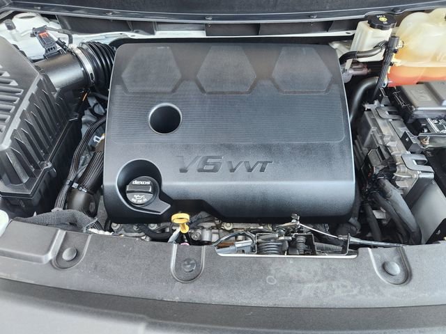 Used 2018 Chevrolet Traverse LT image 25