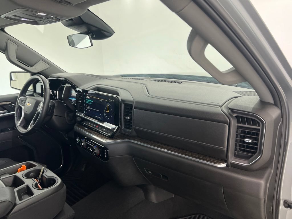 Used 2023 Chevrolet Silverado 1500 LT AWD/4WD image 24