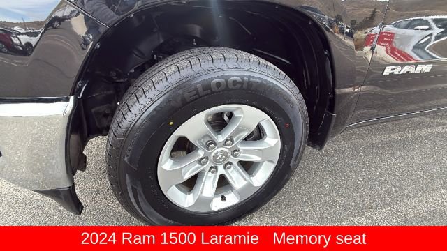 Used 2024 RAM 1500 Laramie AWD/4WD image 9
