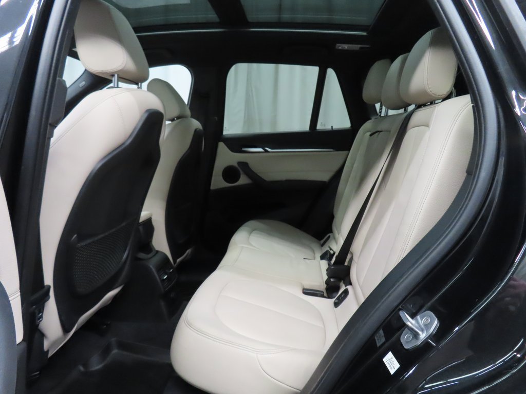 Used 2017 BMW X1 xDrive28i image 10