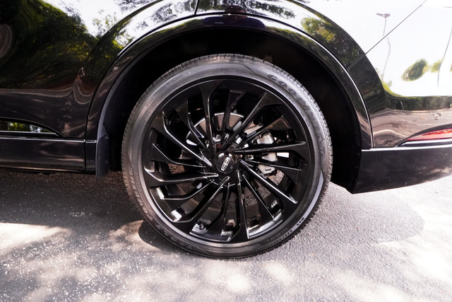 Used 2024 Lincoln Aviator Reserve w/ Equipment Group 201A RWD image 37