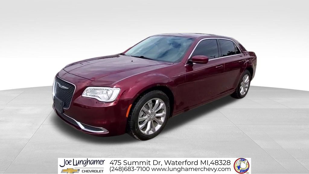 Used 2016 Chrysler 300 Limited image 4