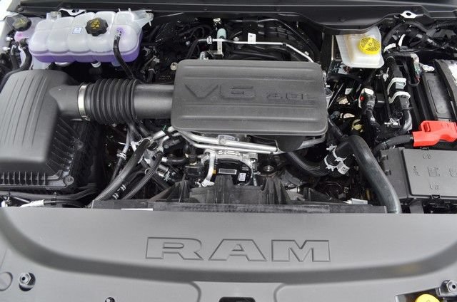 New 2026 RAM 1500 Express AWD/4WD image 34