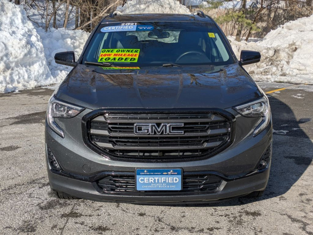 Certified 2021 GMC Terrain SLT w/ Infotainment Package II image 2