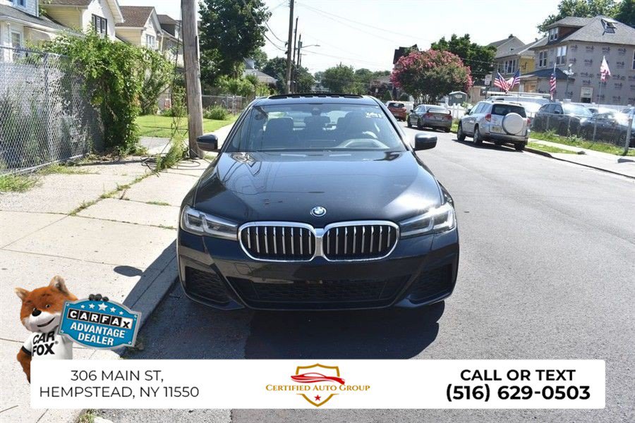 Used 2023 BMW 530e xDrive w/ Premium Package AWD/4WD image 3