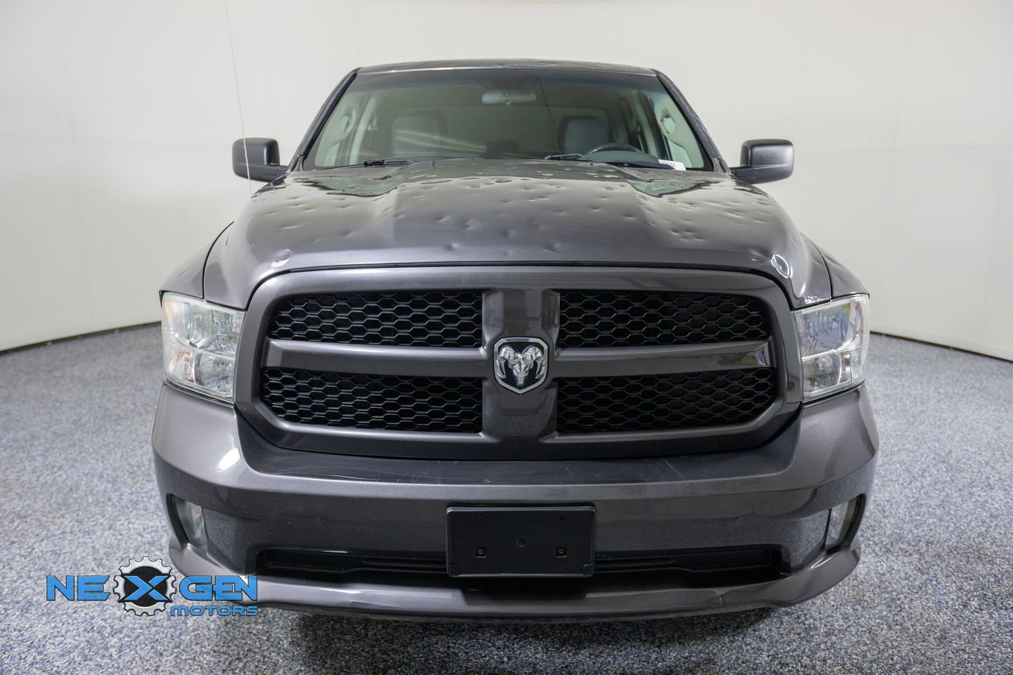 Used 2018 RAM 1500 Express w/ Express Value Package AWD/4WD image 2
