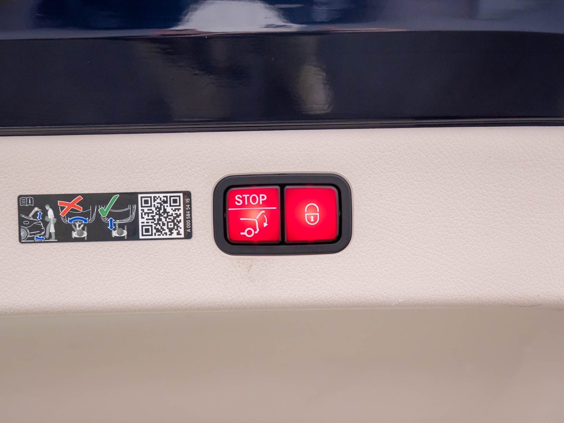 Used 2022 Mercedes-Benz EQS 450+ Sedan image 30