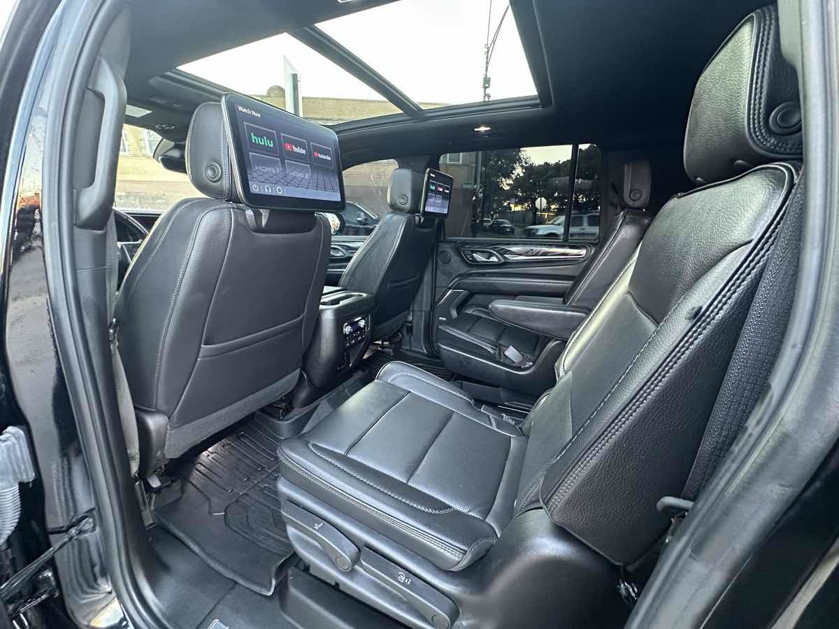 Used 2023 GMC Yukon XL Denali w/ Denali Reserve Package AWD/4WD image 38