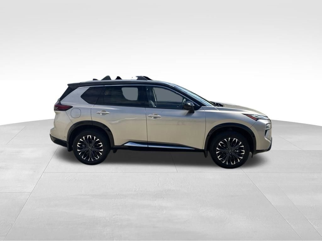 Used 2026 Nissan Rogue Platinum w/ Platinum Premium Package AWD/4WD image 5