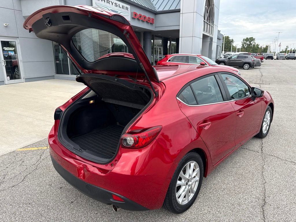 Used 2016 MAZDA MAZDA3 i Sport w/ Preferred Equipment Package FWD image 14