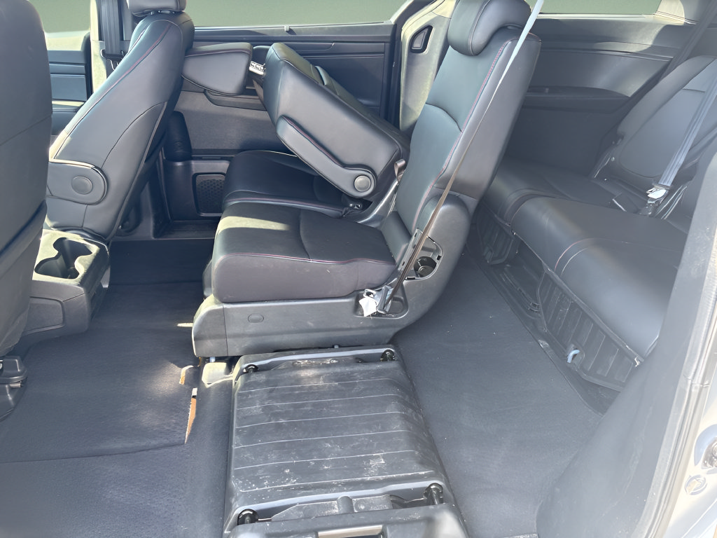 Used 2025 Honda Odyssey Sport-L image 9