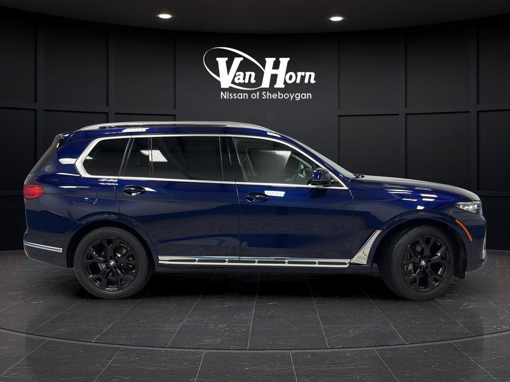 Used 2022 BMW X7 xDrive40i w/ Premium Package image 2