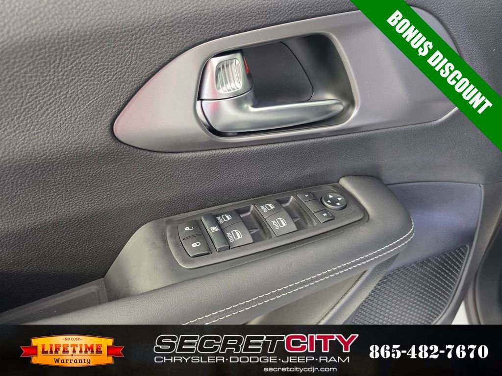 New 2026 Chrysler Voyager LX image 12