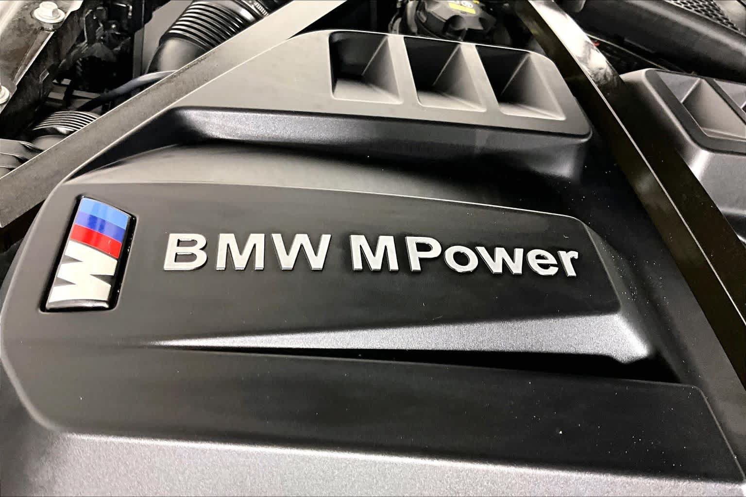 Used 2021 BMW M4 Coupe w/ Executive Package RWD image 31