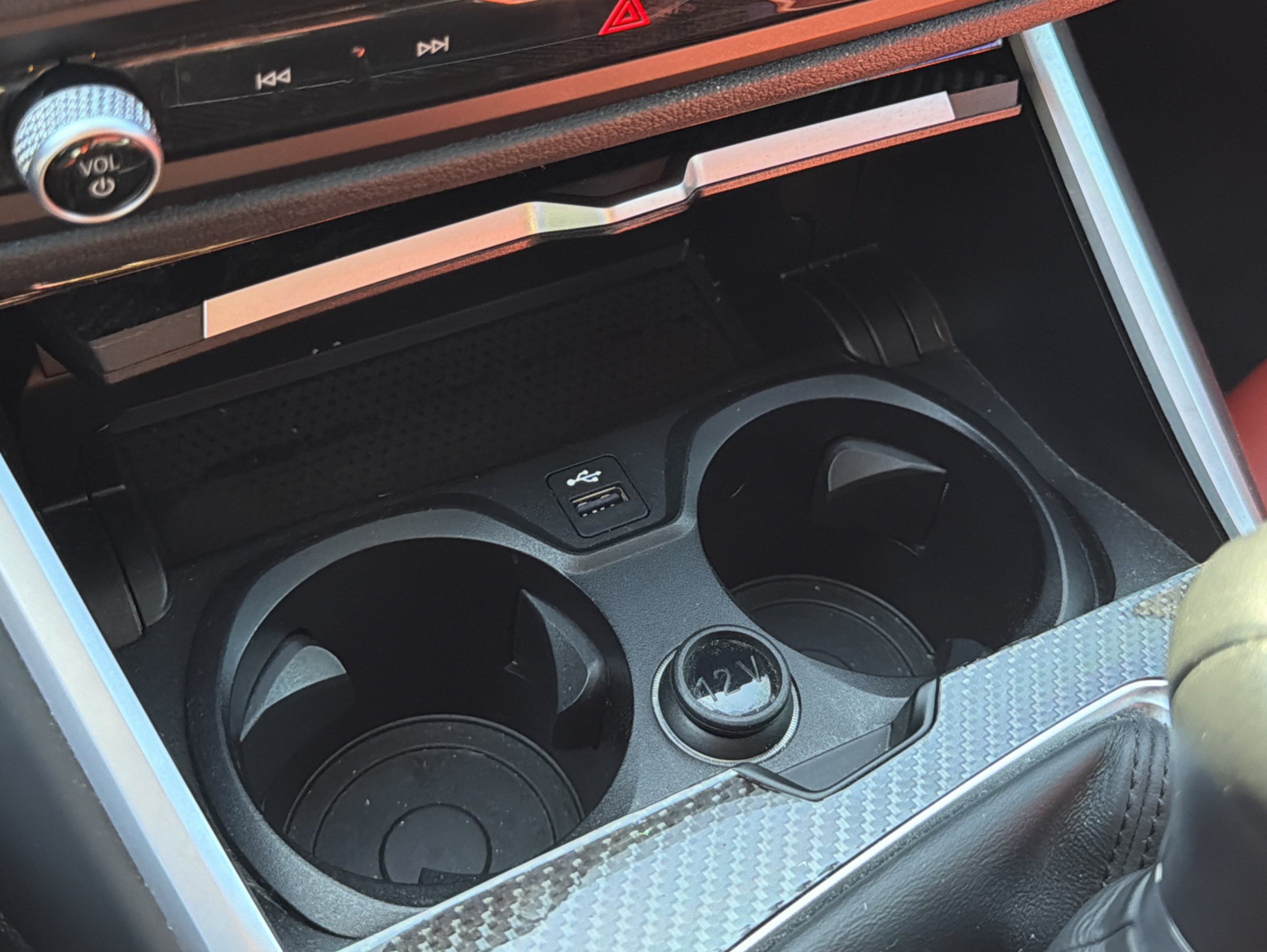 Used 2024 BMW M3 w/ M Carbon Exterior Package RWD image 40