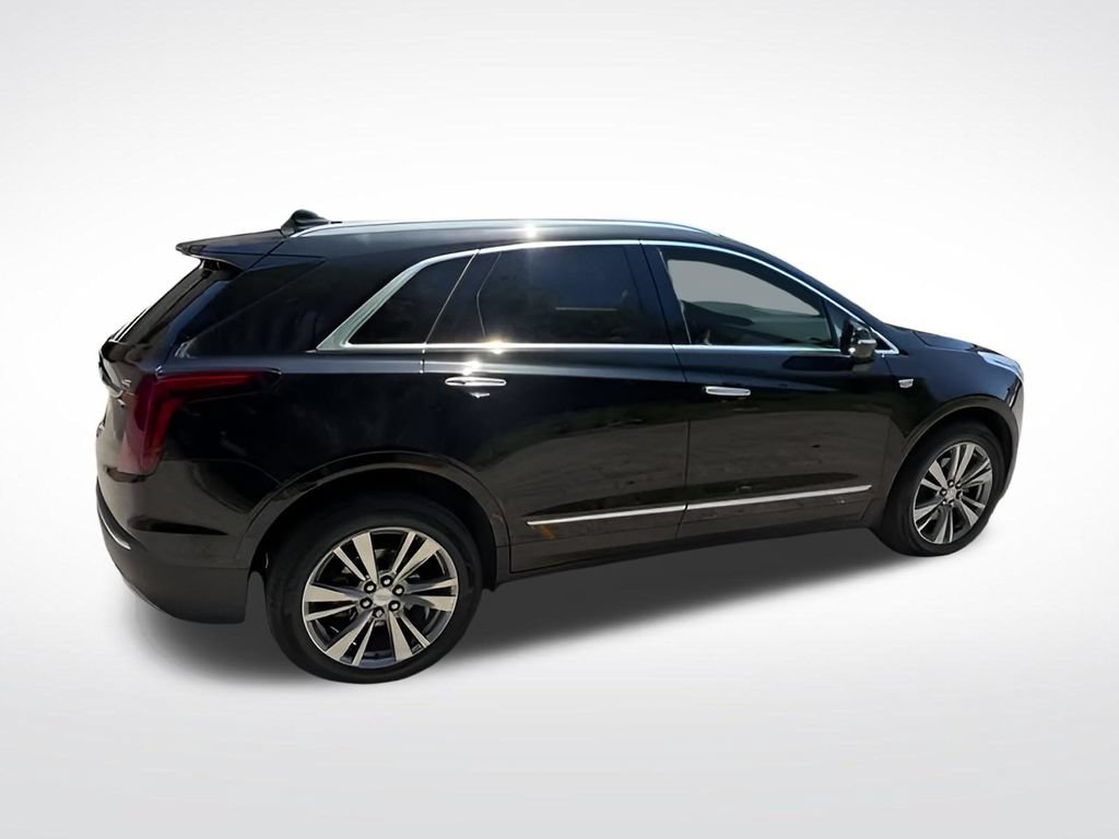 Used 2022 Cadillac XT5 Premium Luxury w/ Technology Package AWD/4WD image 14