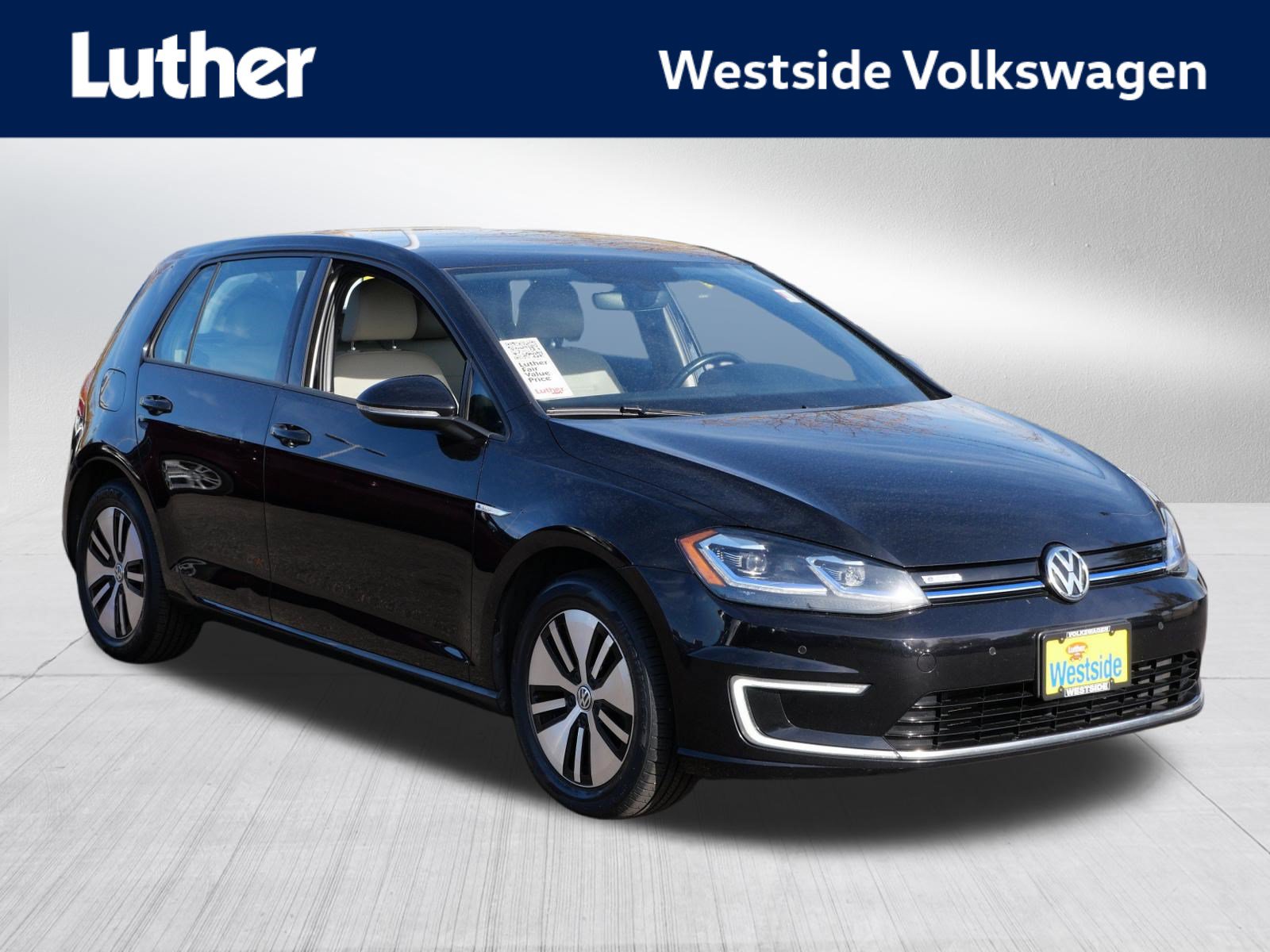 Used 2017 Volkswagen e-Golf SEL Premium FWD image 1