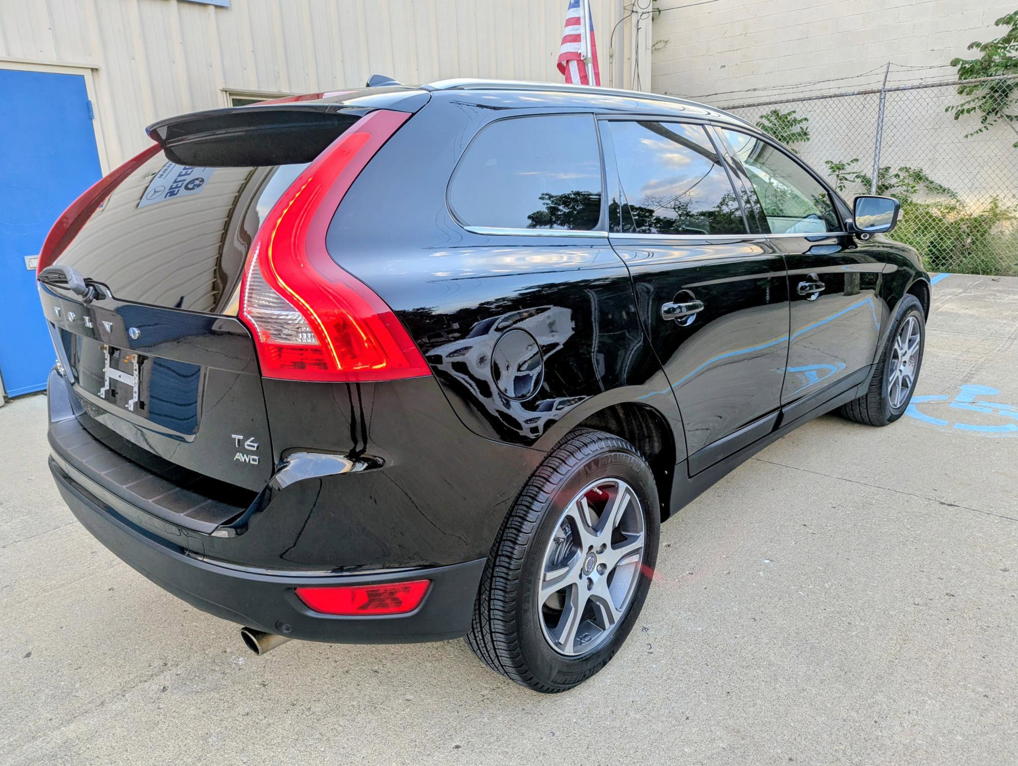 Used 2013 Volvo XC60 T6 AWD/4WD image 12