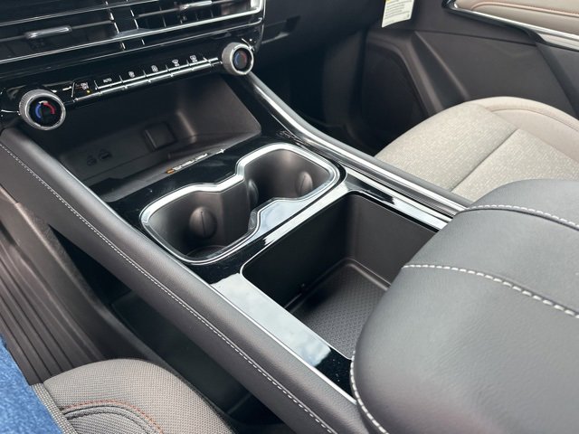 New 2026 Chevrolet Traverse LT w/ Sun and Wheel Package image 26