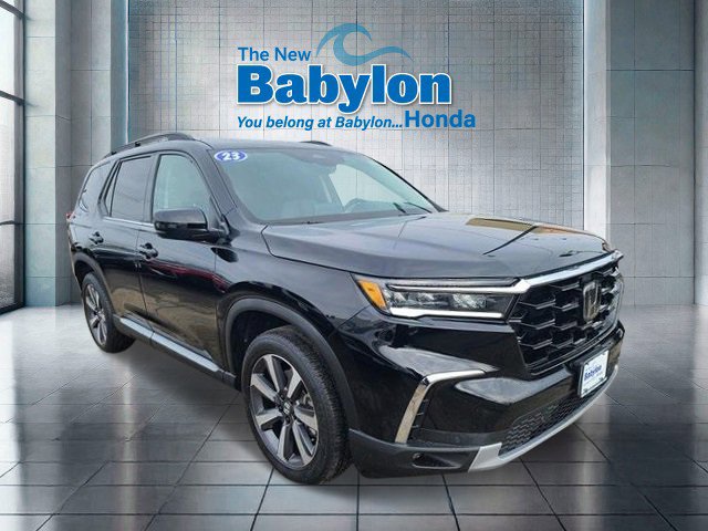 Used 2023 Honda Pilot Touring image 6